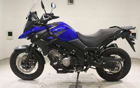 SUZUKI Vｽﾄﾛｰﾑ650XTA 2021 C733A