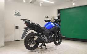 SUZUKI Vｽﾄﾛｰﾑ250 2017