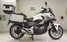 HONDA NC750X D 2017 RC90