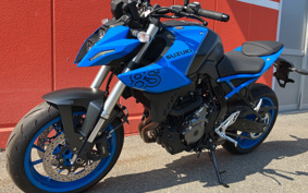 SUZUKI GSX-8S EM1AA