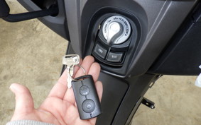 YAMAHA N-MAX SEG6J