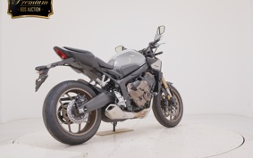 HONDA CB650R E-Clutch 2025