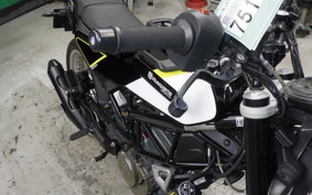 HUSQVARNA SVARTPILEN 401 2019