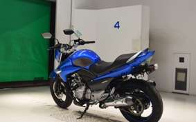 SUZUKI GSR250 2024