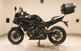 YAMAHA XJ6 2011