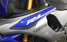 YAMAHA YZF-R1 2015