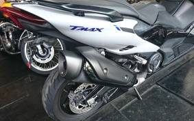 YAMAHA T-MAX 560 A 2020 SJ19J
