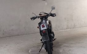 SUZUKI TS125R SF15A