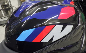 BMW M1000R 2023