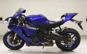 YAMAHA YZF-R1 2018