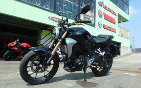 HONDA CB250R MC52