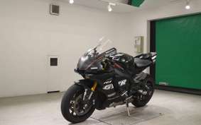 YAMAHA YZF-R1 2018