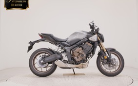 HONDA CB650R E-Clutch 2026 RH17