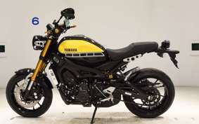YAMAHA XSR900 RN46J