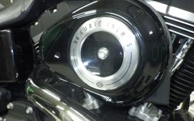 HARLEY FXDBC1580 2015