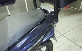 HONDA PCX125-2ﾔﾈﾂｷ JF56