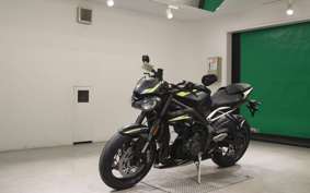 TRIUMPH STREET TRIPLE RS 2022