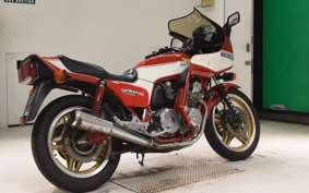 HONDA CB900F 2025 SC01