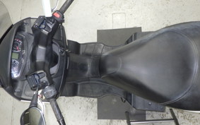 SUZUKI SKYWAVE 200 (Burgman 200)