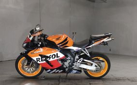 HONDA CBR1000RR SC57