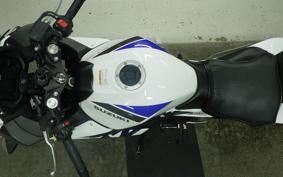 SUZUKI GSX250 R