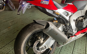 HONDA CBR1000RR SC77