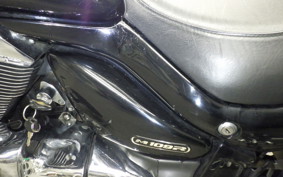 SUZUKI BOULEVARD M109R 2014
