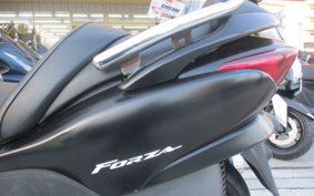 HONDA FORZA Z MF08