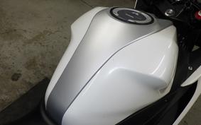 YAMAHA YZF-R25 2015 RG10J