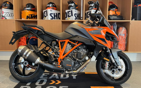 KTM 1290 SUPER DUKE GT V6940