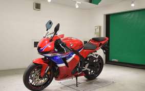 HONDA CBR600RR 2024 PC40