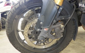 SUZUKI DL1000 ( V-Strom 1000 ) A