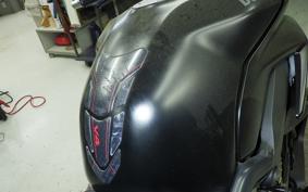 DUCATI STREETFIGHTER V4 S 2021