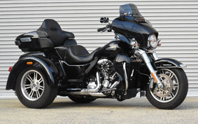 HARLEY FLHTCUTG TRIKE 2018 MAD