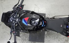 BMW M1000R 2025