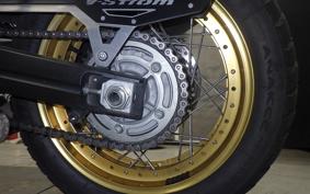 SUZUKI Vｽﾄﾛｰﾑ1000XTA 2017 VU51A