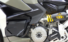 DUCATI STREET FIGHTER V2 2023 3F00