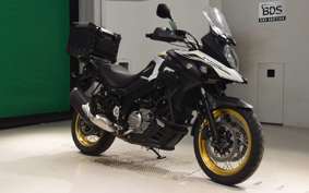 SUZUKI Vｽﾄﾛｰﾑ650XTA 2023 C733M
