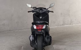 YAMAHA N-MAX 155 SG50J
