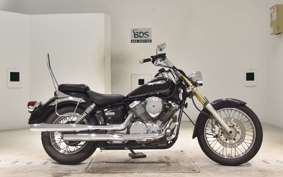 YAMAHA DRAGSTAR 250 VG02J