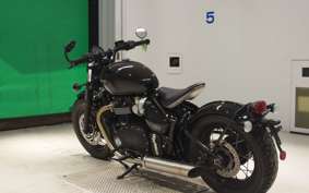 TRIUMPH BONNEVILLE BOBBER 2021