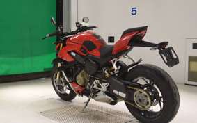 DUCATI STREETFIGHTER V4 S 2021