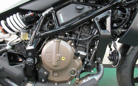 HUSQVARNA SVARTPILEN4 2024