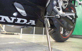 HONDA CBR600F GEN 3 2002 PC35