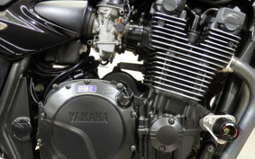 YAMAHA XJR1300 2004 RP03J