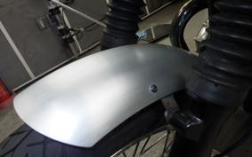 TRIUMPH THRUXTON 900 2013
