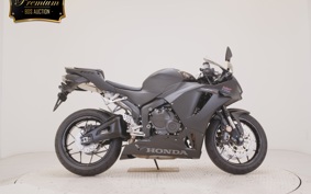 HONDA CBR600RR 2025 PC40