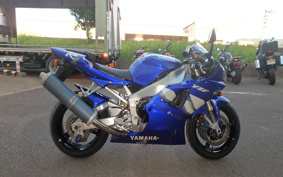 YAMAHA YZF-R1 2000 RN04