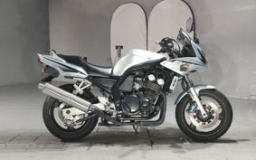 YAMAHA FZS600 FAZER 2003 RJ02