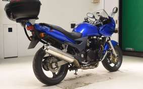 KAWASAKI ZR 700 S 2002